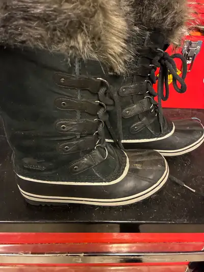 winter boots, View more