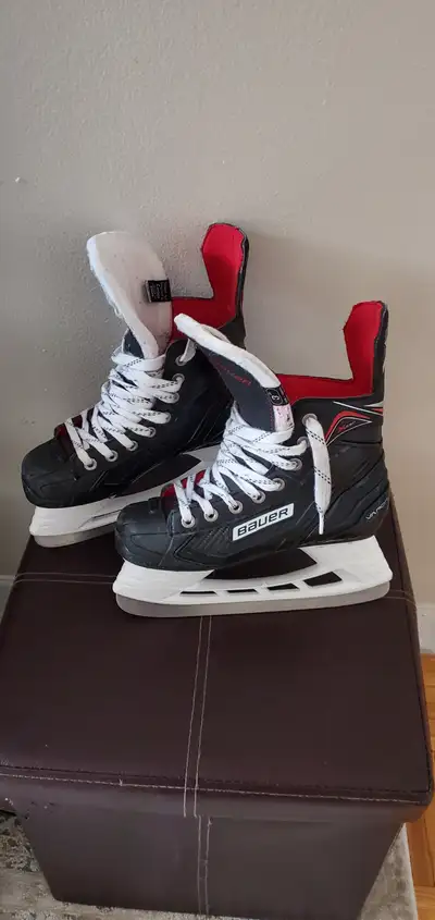 Bauer skates size 4, View more