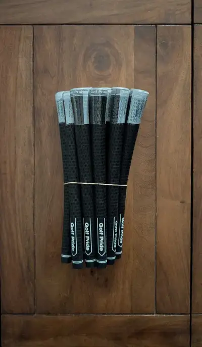 Golf Pride Tour Tack Standard Grips, Set of 13., View more