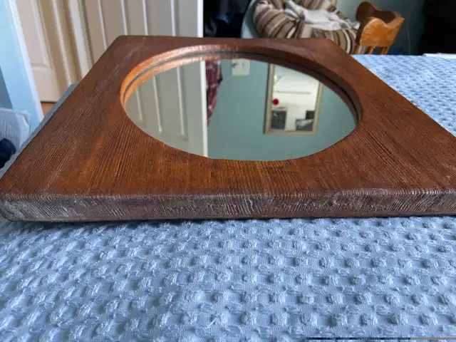 Mirror framed in real wood in Home Décor & Accents in Oshawa / Durham Region - Image 4