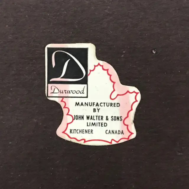 32” Vintage Ornate Gold Tone Wall Mirror in Home Décor & Accents in Ottawa - Image 9