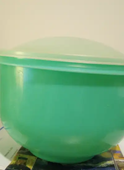 00965A Vintage Tupperware Lettuce Keeper 1424-5 bowl dome, lid 1425-3 & insert 681-17 Crisp It Jadei...