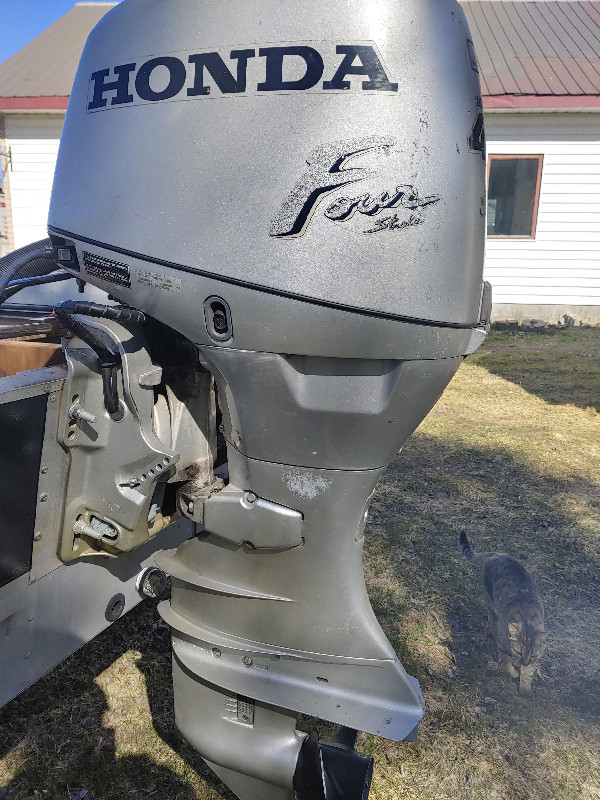 2006-40HP Honda Outboard in Fishing, Camping & Outdoors in North Bay - Image 3