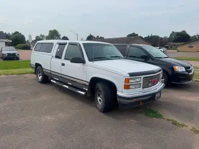 - 4.3L V6 - RWD - Body is in excellent shape, no rust Call Leo: 5_0_6_5_3_0_4_5_7_3