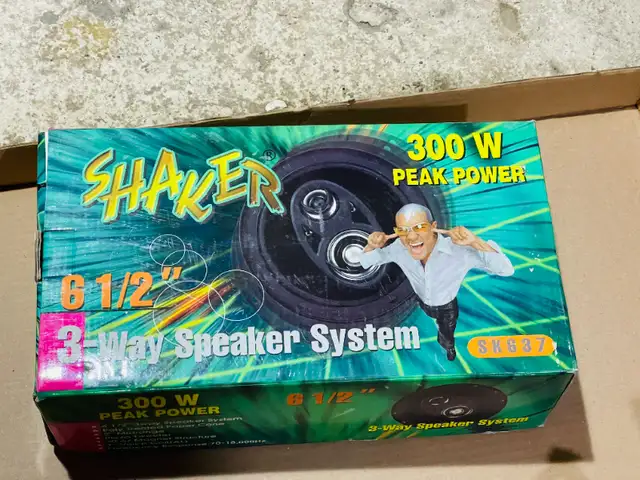 SHAKER 300 Watt  3-way Speaker ( A Pair ) 6.5" inches in Speakers in Markham / York Region - Image 3