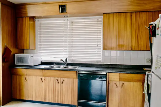 $680 7 Rooms Student rental housing near University of waterloo in Long Term Rentals in Kitchener / Waterloo - Image 6