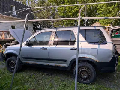 Parting out everything but the drivetrain and harness/ECU 2002 CRV