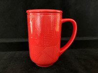 David’s Tea Nordic Mug Mosaic Textured Holly Red with Lid, 16 oz