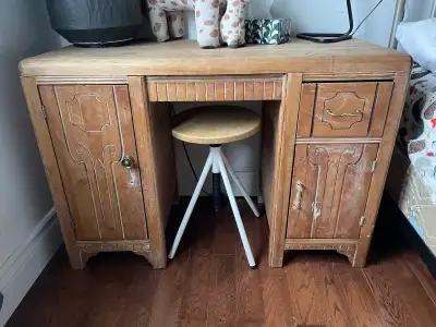 RÉDUIT*  meuble d’appoint antique en bois + tabouret IKEA, View more