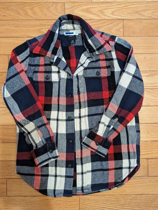 GAP kids flannel shirt (size small 6-7) in Kids & Youth in Ottawa