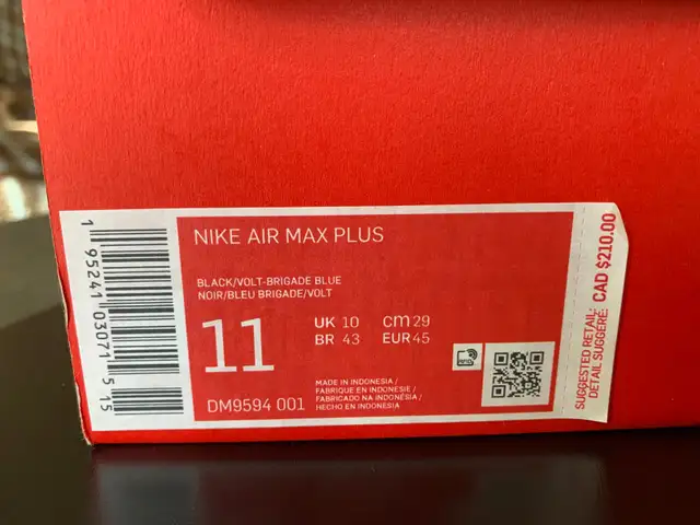 Nike Air Max Plus - size 11 in Men's Shoes in City of Toronto - Image 9