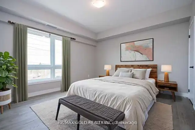 Private Room for rent (Hamilton) with separate kitchen,washroom