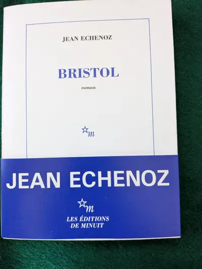 Le plus récent et FASCINANT livre de Jean ECHENOZ, View more