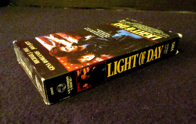 Light of Day (VHS, 1989) Michael J. Fox ,Joan Jet~~SUPER RARE~~ in CDs, DVDs & Blu-ray in Stratford - Image 4