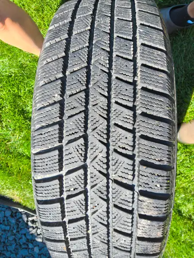 Set of 4 GoodYear Winter Command Snow tires size 215/60R17 on steel rims in excellent condition. Use...