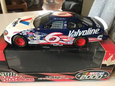 MARK MARTIN #6 VALVOLINE 1/24 SCALE CAR, View more