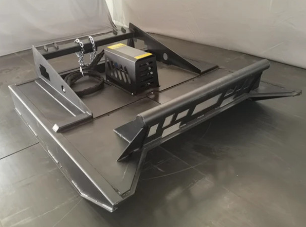 Débroussailleuse 66" à Vendre Neuve dans Autre  à Granby