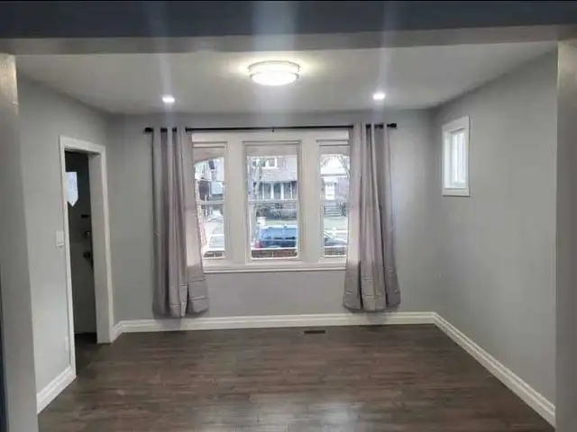 whole house for rent near University in Long Term Rentals in Windsor Region - Image 5
