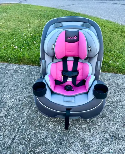 Safety 1st Grow and Go All-in-One Convertible Car Seat, View more