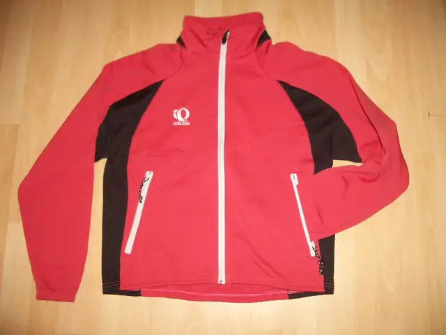 Pearl Izumi  sport jacket size S in Women's - Tops & Outerwear in City of Montréal - Image 3