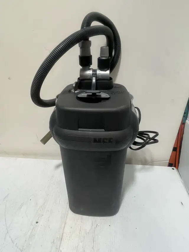 Fluval 205 External Filter in Accessories in City of Montréal - Image 2