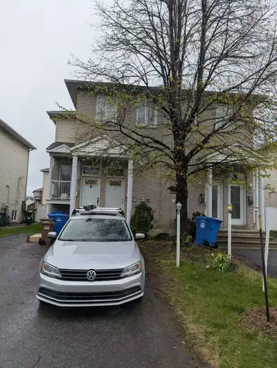 FOR RENT 1 bedroom apartment (700 sf , no carpet) hull downtown Address: 186A Saint Henri j8x 4h9 Re...