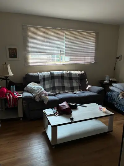 Looking for Female Christian Roomate