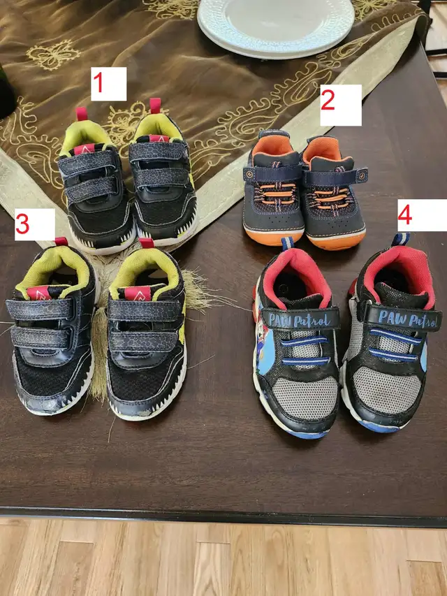 Toddler shoes - Boy in Multi-item in Ottawa - Image 2