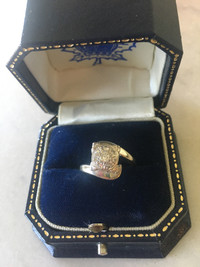 Fabulous 14 Kt wg Diamond Ring
