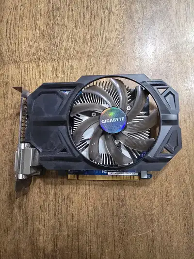 Carte graphique - Geforce GTX750 graphics card, View more