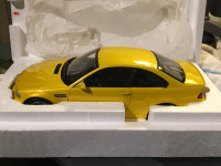 KYOSHO BMW 3 SERIES M3 COUPE E46 YELLOW METALLIC 1:18