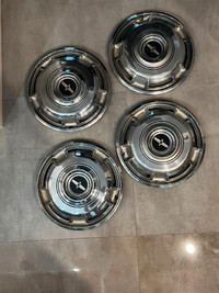 1968 - 1969 Chevy Hubcaps