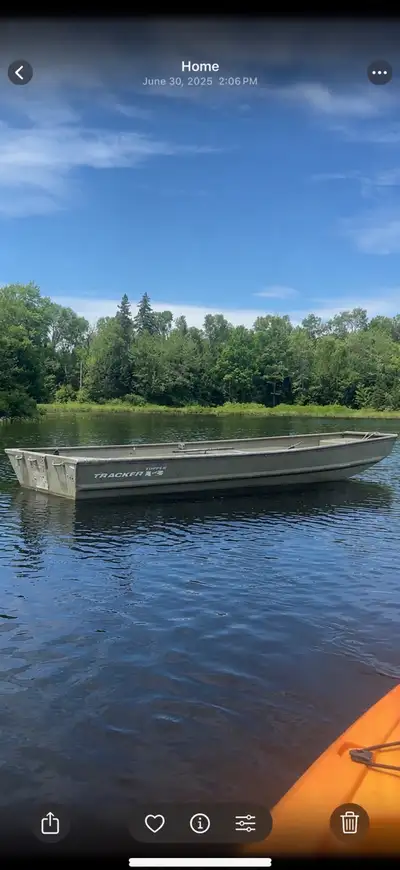 Tracker boat 14 feet.
