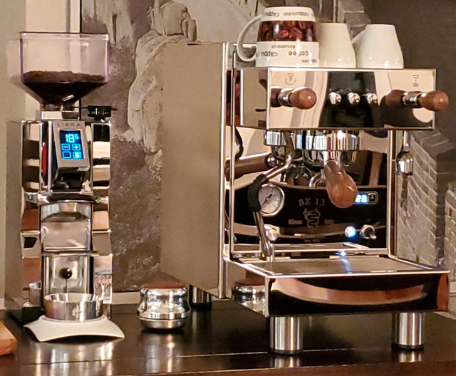 Bezzera BZ13 DE Espresso Machine - Special Edition in Coffee Makers in Gatineau - Image 2