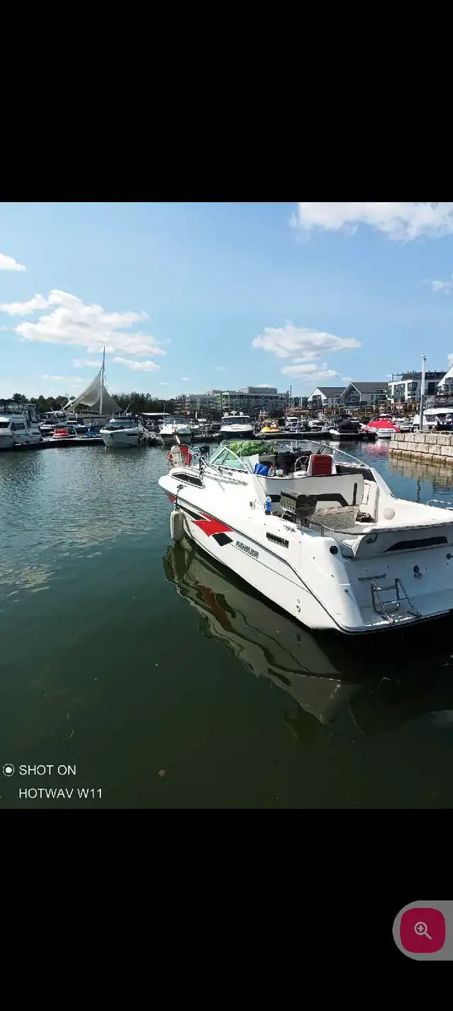 1993 Rinker Fiesta 26' in Powerboats & Motorboats in Markham / York Region - Image 10