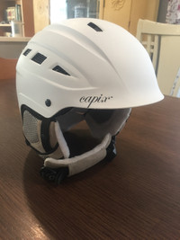LIKE NEW Ski/Snowboard Helmet