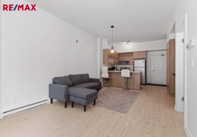 Urgent_Downtown_3-1/5_for Rent — photo 3