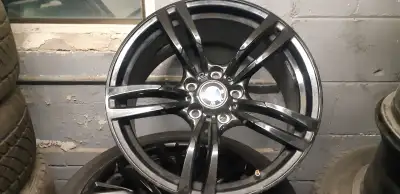 Perfect set, with center caps, fits 5-Series, 3-Series & more. NO EMAILS !!! Call/text Angelo 416 82...