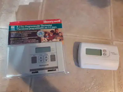 -- PROGRAMMABLE THERMOSTAT / Humidistat -- $20 each Honeywell , White Rodgers, - Extra large LCD dis...