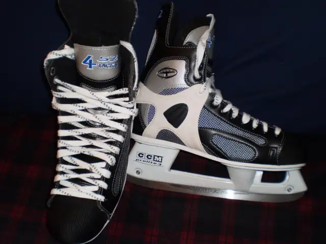 Hockey Ice Skates, Size 11 for shoe size 12-12.5 in Skates & Blades in City of Toronto - Image 3