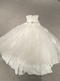 QUICK SELL - Wedding dress - size 10/12