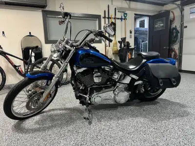 Selling my Softail Custom Lots of up grades 13500 miles on it