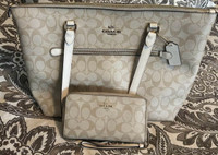 Coach purse and wallet 