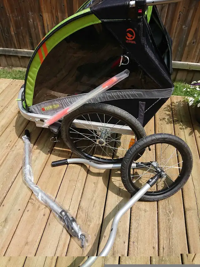 Everyday traveler bike trailer  in Kids in London - Image 9