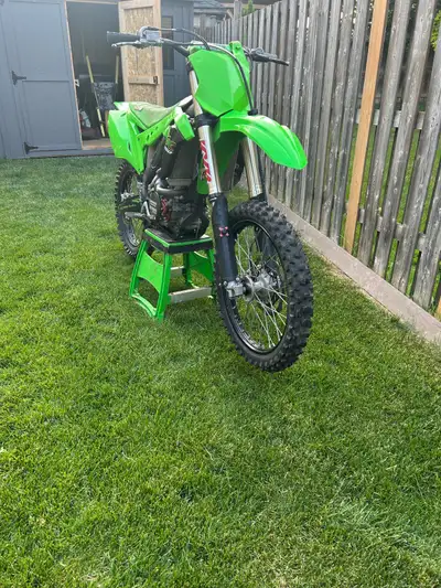 I have my 2020 kx250f for sale no time to ride anymore and want something different Lots of upgrades...