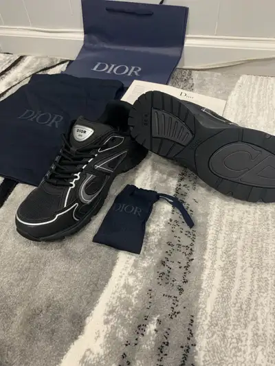 Black Dior B30, View more