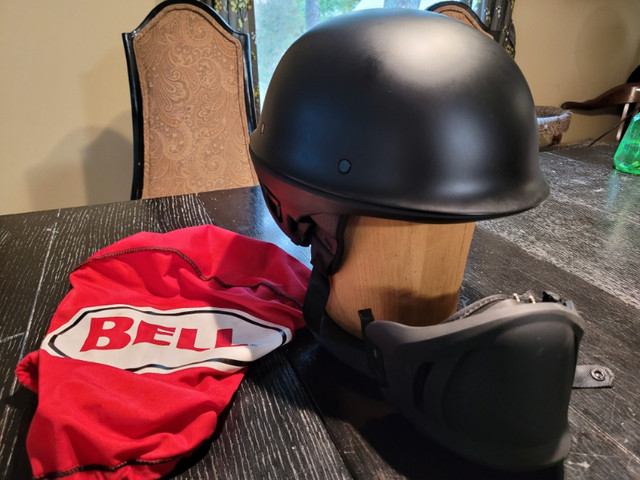MOTORCYCLE HELMET, NEW NEVER WORN XXL SIZE, ASKING $85 in Motorcycle Parts & Accessories in Thunder Bay