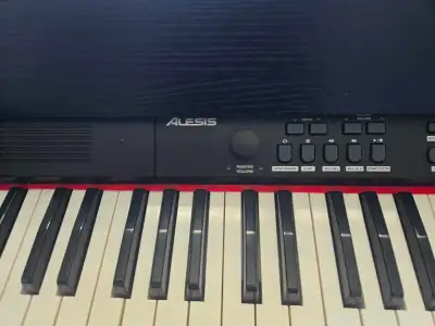 Piano à vendre, View more