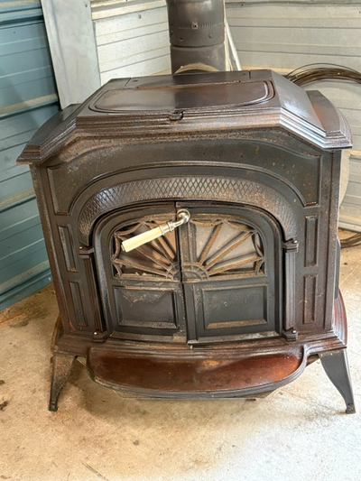 VERMONT CASTINGS RESOLUTE WOODSTOVE, View more