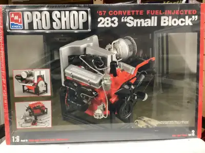 283 CORVETTE FUEL-INJECTED ENGINE – 1/6 SCALE PLASTIC MODEL KIT, View more